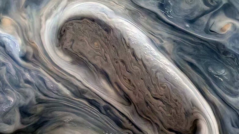Ученые объяснили природу образования вихрей на Юпитере