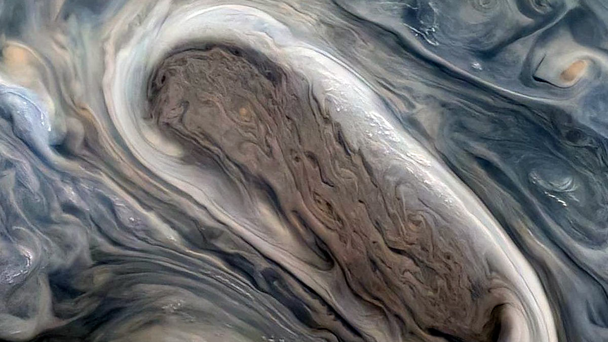 Тайна циклонов Юпитера