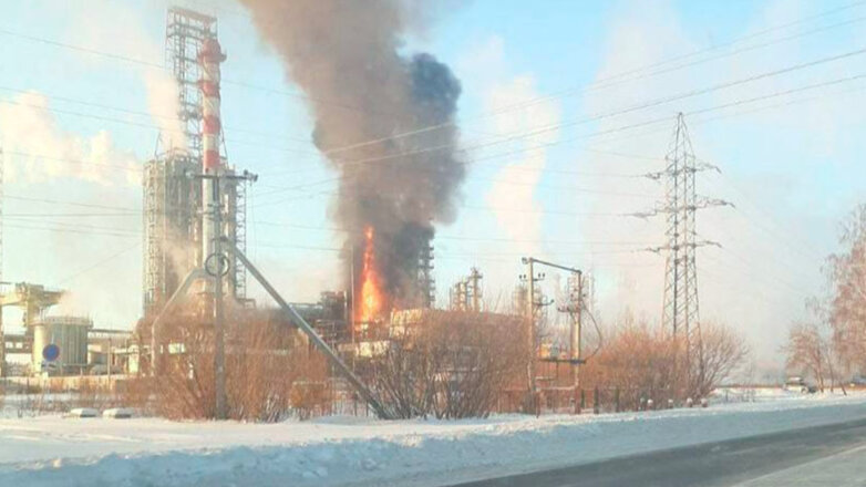В Тюмени вспыхнул пожар на нефтеперерабатывающем заводе
