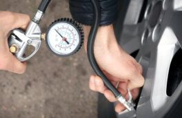 Какое давление в шинах автомобиля поддерживать зимой: советы автоэкспертов