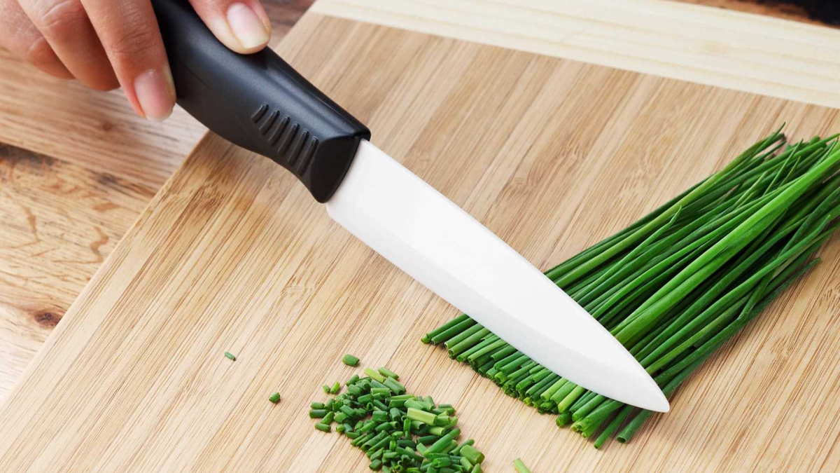 Как это устроено: керамические ножи для кухни