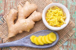Как легко очистить имбирь: простой лайфхак, который придаст блюдам новый вкус