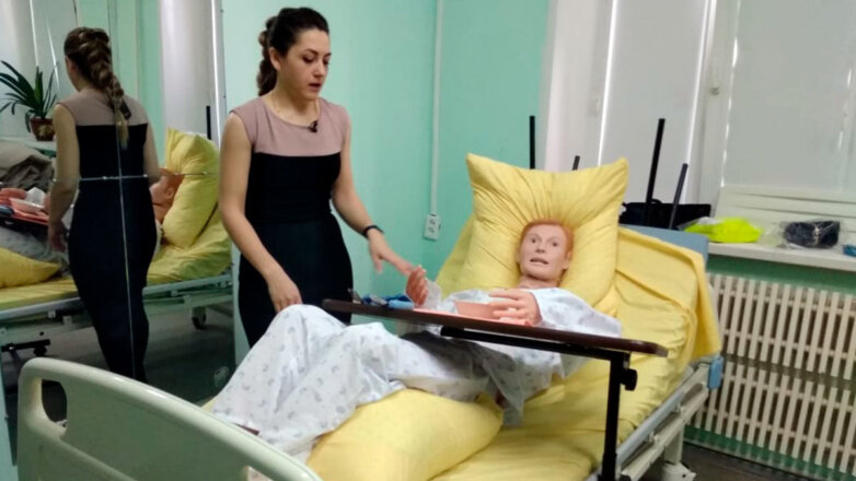 Москвичей научат ухаживать за малоподвижными родственниками