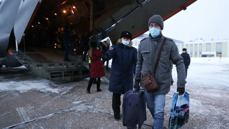 Российские военные эвакуировали с Украины еще 188 россиян и иностранцев