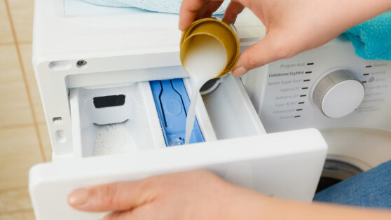 Как и чем очистить лоток для порошка в стиральной машине: простые хитрости