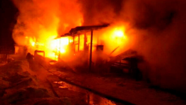 СК завел дело после гибели 5 человек при пожаре в Костромской области