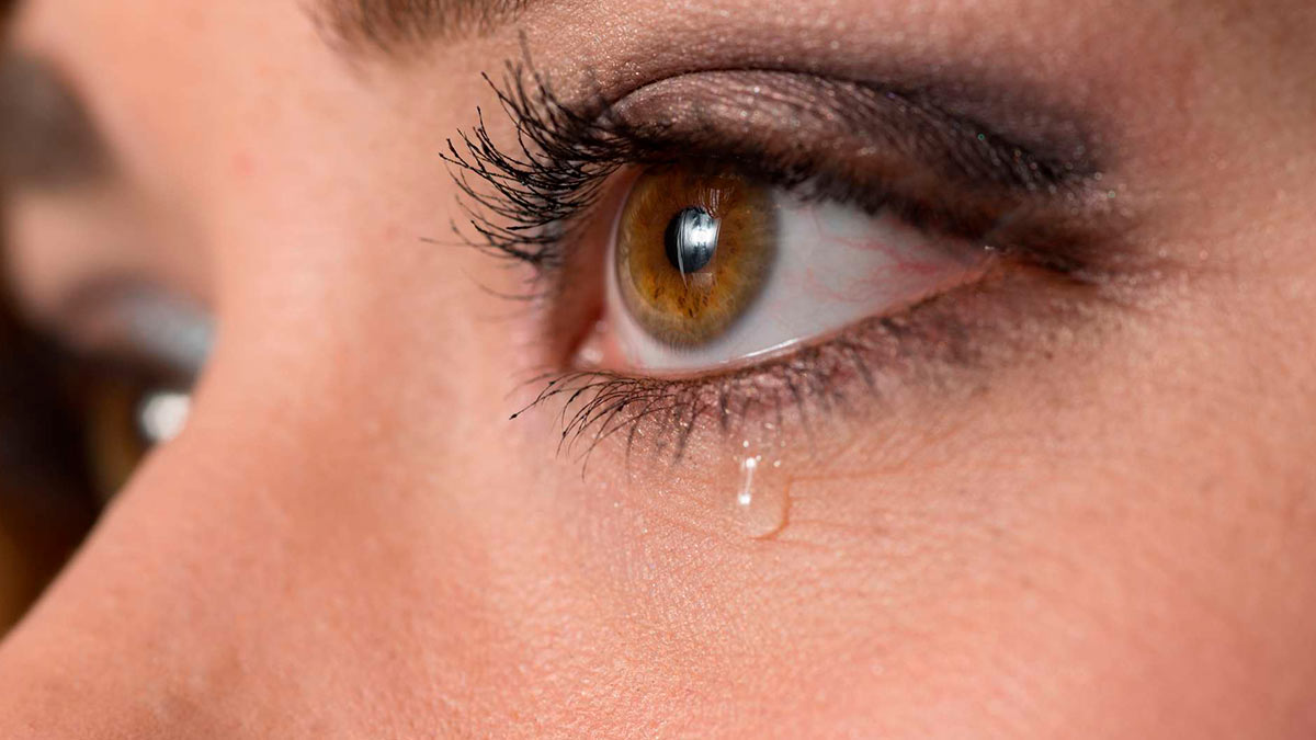 Способы защитить глаза от поражения омикроном назвал врач