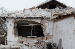 Взрыв газа разрушил половину частного жилого дома в Подмосковье