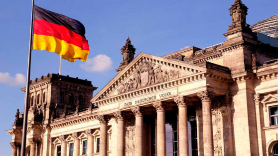 Глава Минфина ФРГ исключил возможность оплаты Германией российского газа в рублях