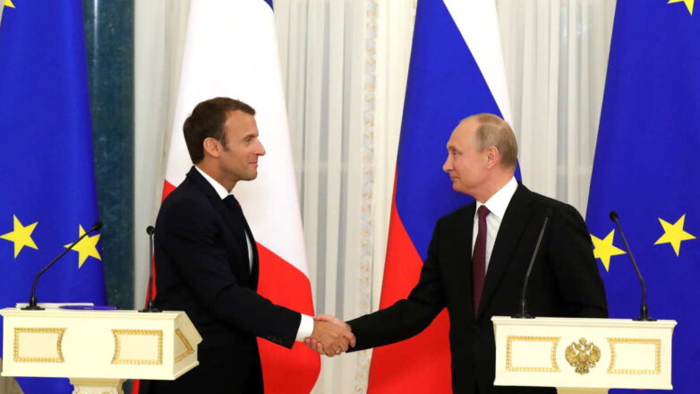 В Кремле рассказали о деталях разговора Путина и Макрона