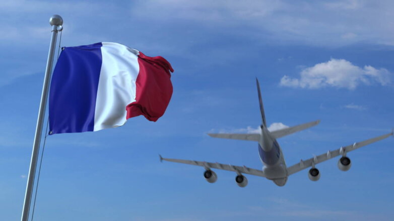 Франция сообщила о закрытии своего неба для российских самолетов