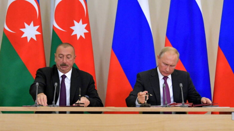 Путин и Алиев подписали декларацию о союзническом взаимодействии