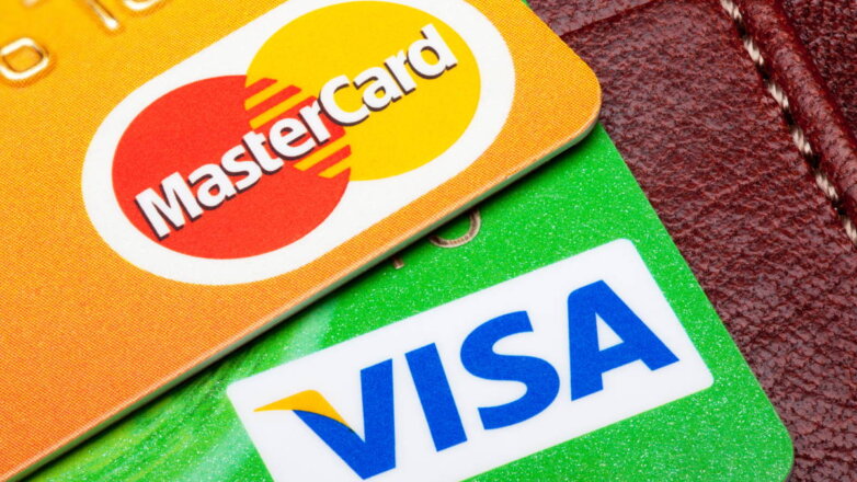 Visa и Mastercard прекратили работу в России