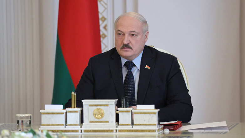 Лукашенко заявил о готовности Белоруссии создавать совместные предприятия с Зимбабве