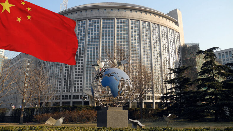 МИД Китая отреагировал на сообщения о плане Макрона по Украине