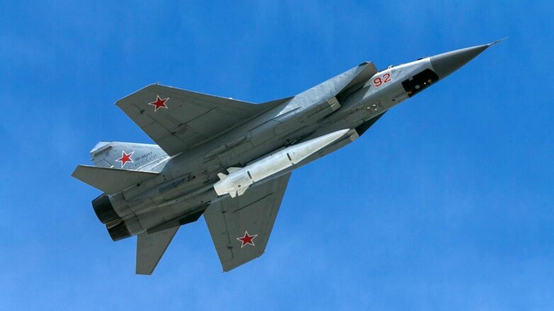 Россия развернула в Сирии носители "Кинжалов" и бомбардировщики