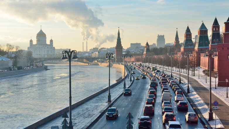 1023709 Москва машины зима мороз дорога