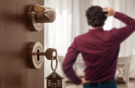 "Бабушкина схема": как не стать жертвой мошенников при покупке квартиры