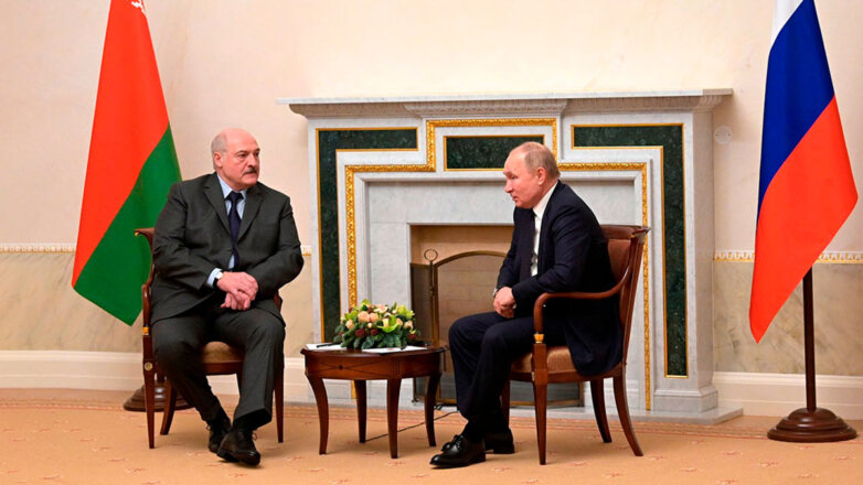Президент Белоруссии Александр Лукашенко и президент России Владимир Путин