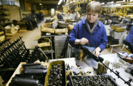 В Казахстане наладят производство автоматов Калашникова