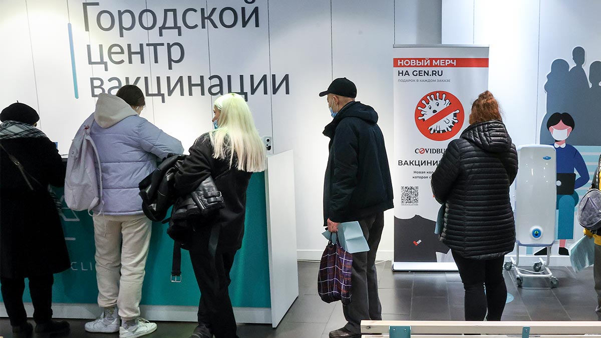 В Санкт-Петербурге заявили о достижении 100% коллективного иммунитета к коронавирусу