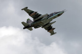 Минобороны РФ показало уничтожение украинских складов штурмовиками Су-25: видео