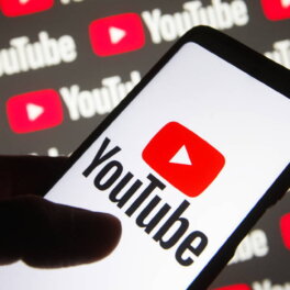 YouTube заблокировал канал Московской биржи