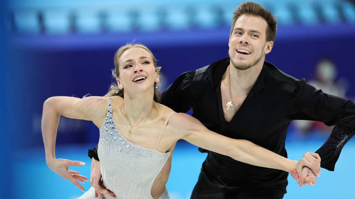 Синицина и Кацалапов вышли на второе место после ритм-танца на ОИ-2022