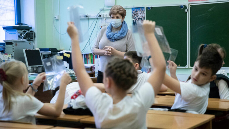 Школьники уйдут на внеплановые каникулы в Ленинградской области