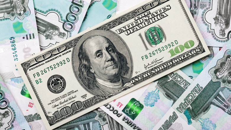Курс доллара к рублю обновил исторический максимум 2016 года