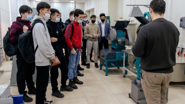 Технический университет УГМК позвал в гости школьников