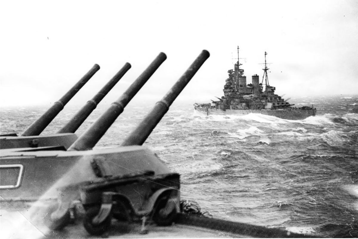 Эскадра адмирала Тови во время охоты на "Тирпиц"