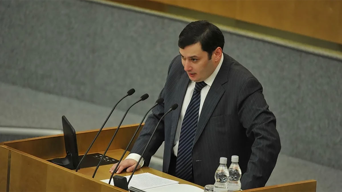 Глава думского комитета по информационной политике Александр Хинштейн