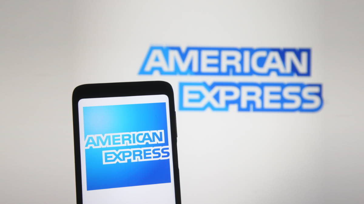 American Express приостановила работу в России и Белоруссии