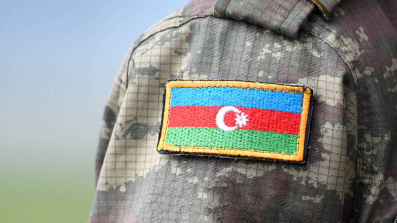 Азербайджан заявил о 80 жертвах эскалации на границе с Арменией