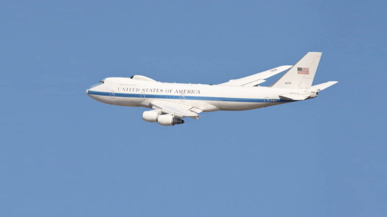 "Самолет Судного дня" Boeing E-4B заметили в небе над США