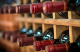Итальянские виноделы считают, что запрет на экспорт в Россию дорогих вин ударит по Франции