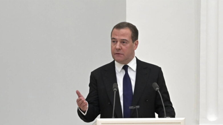 Медведев указал на желание западных компаний вернуться в РФ
