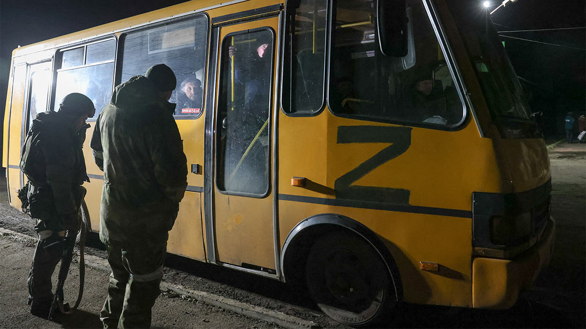 Эвакуация жителей Мариуполя автобус