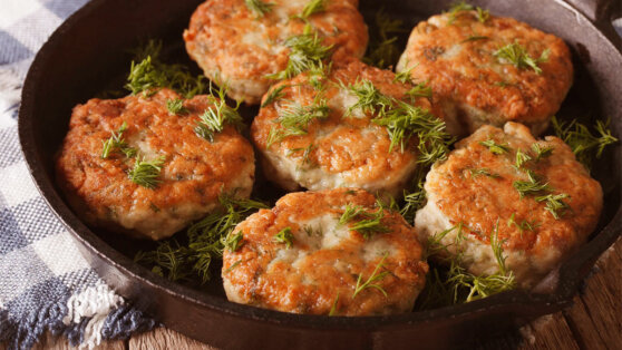 Сытно и сочно: гречаники, запеченные в духовке