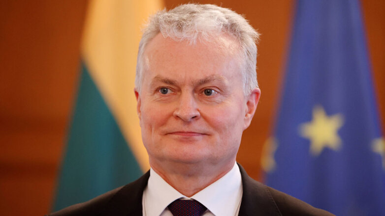 Президент Литвы призвал расширить антироссийские санкции на средний класс