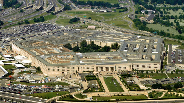 Politico: Пентагон решил следить за Россией с аэростатов
