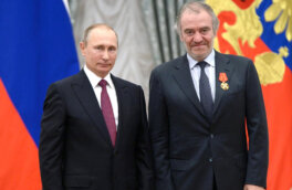 Путин предложил Гергиеву подумать о создании единой дирекции Большого и Мариинского театров