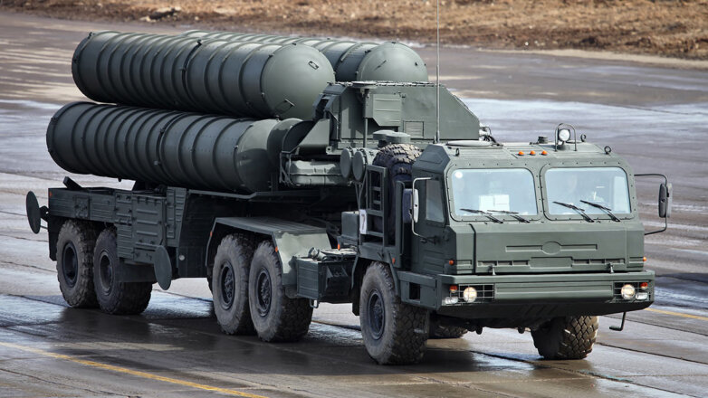 Индия получила из России новую партию зенитно-ракетных комплексов С-400