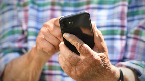 Эксперт назвал законные способы отследить местонахождение человека по телефону