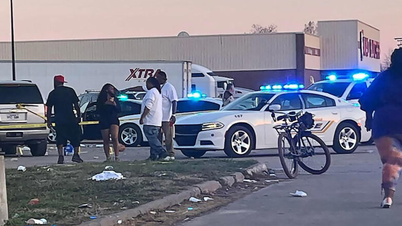 При стрельбе на автошоу в Арканзасе в США пострадали 20 человек