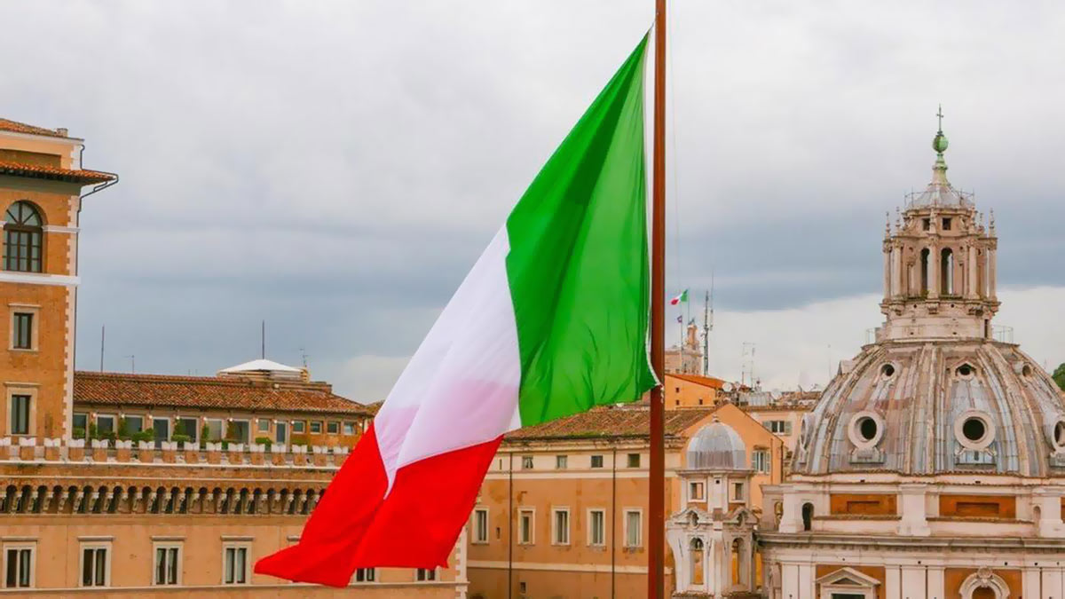 Италия арестовывает активы российских олигархов
