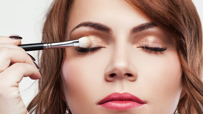 Качество зрения: когда макияж может навредить здоровью глаз