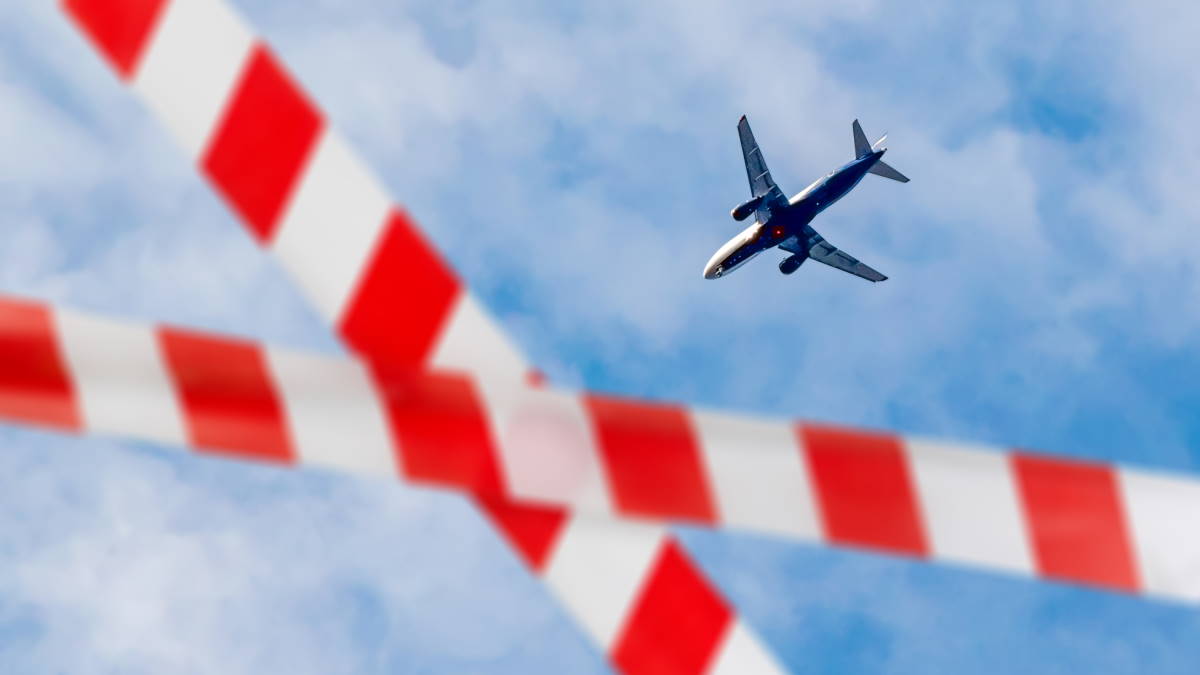 Власти ЕС приостановили сертификаты российских авиакомпаний