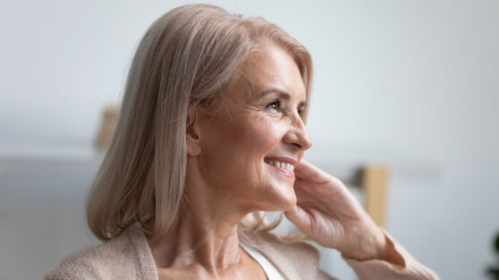 Сделают вас моложе: 5 модных и актуальных стрижек для тех, кому за 40